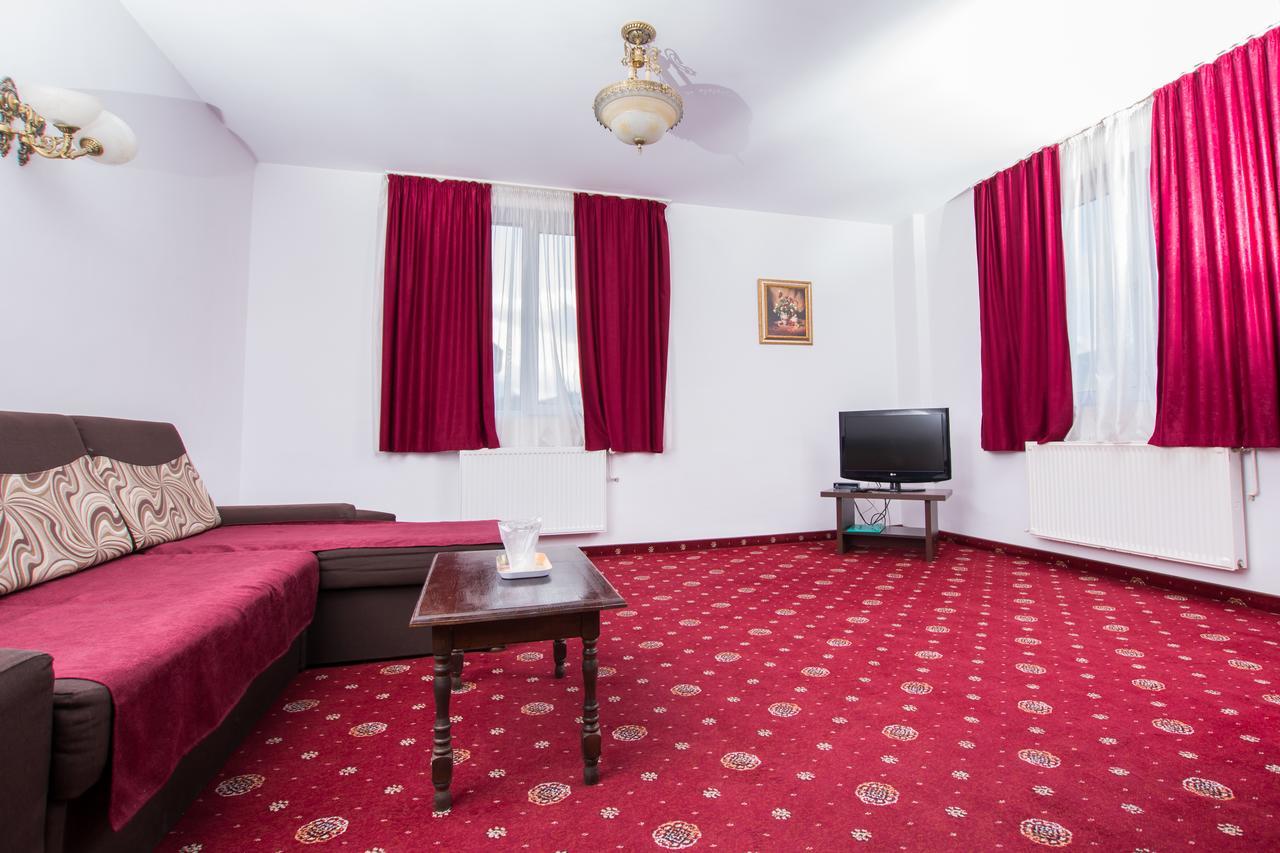 Complex Panoramic Hotel รานกา ภายนอก รูปภาพ